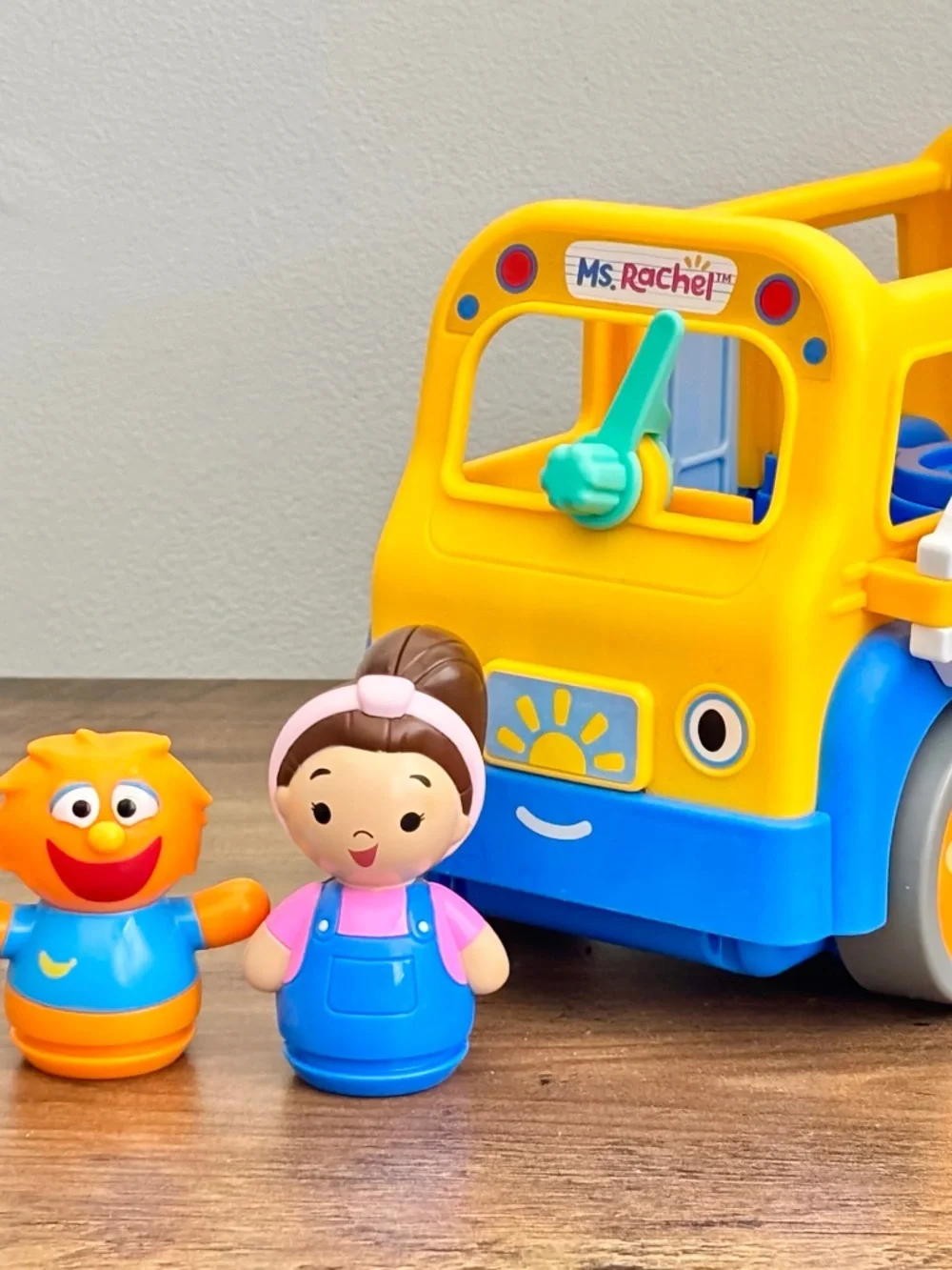 Ms. Rachel Official First Learning Electronic School Bus 2 Figures Toddler Toy